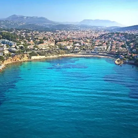 Confortable T2 Vue Avec Terrasse Amenagee Et Parking Prive, Et Port A Pied *