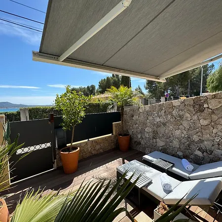Confortable T2 Vue Avec Terrasse Amenagee Et Parking Prive, Et Port A Pied Apartment *